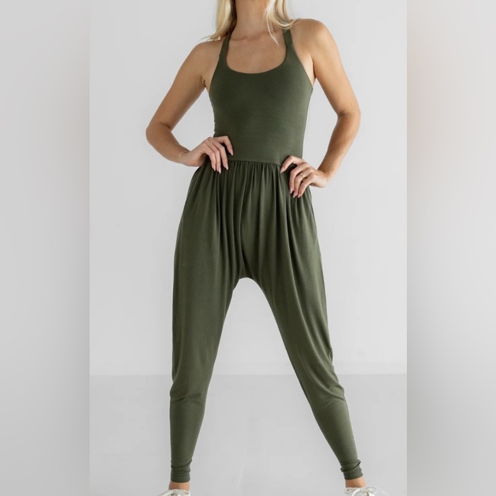 IMBŌDHI jumper in moss size small